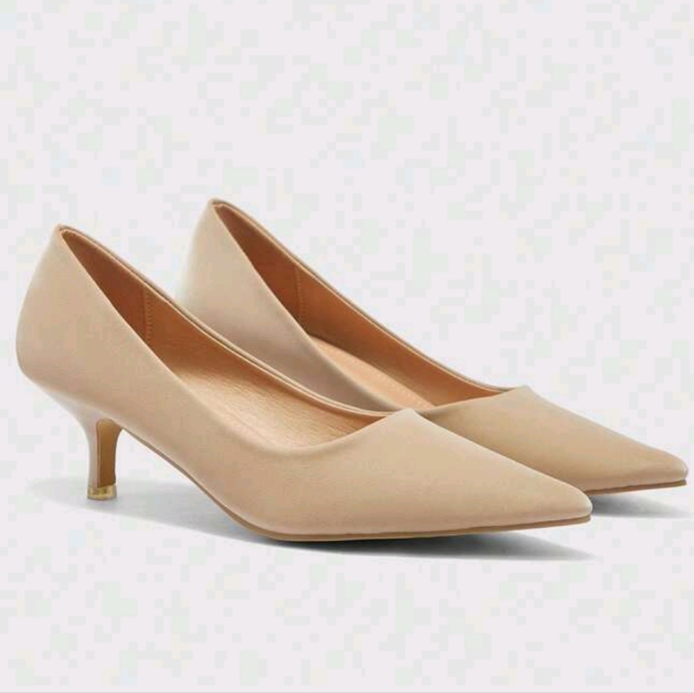 Elegant Tan Heels for Women